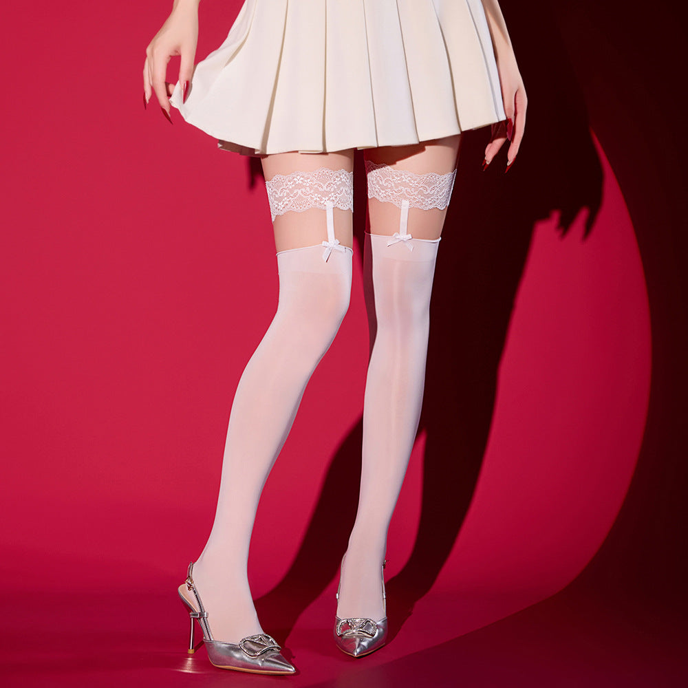Monet's garden lace top stocking added to the famous 0.01 series. 